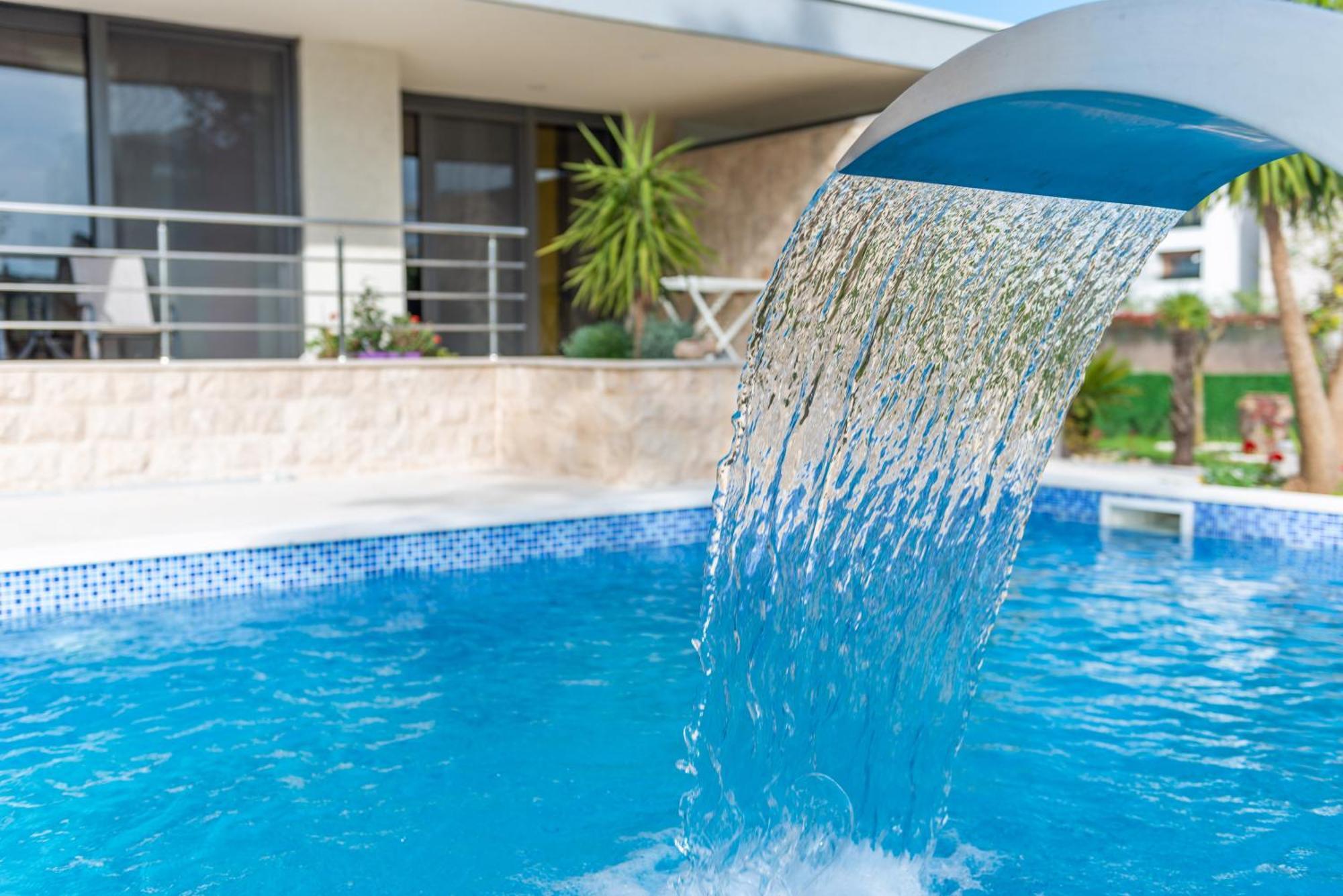 Miami Apartments 乌尔齐尼 外观 照片
